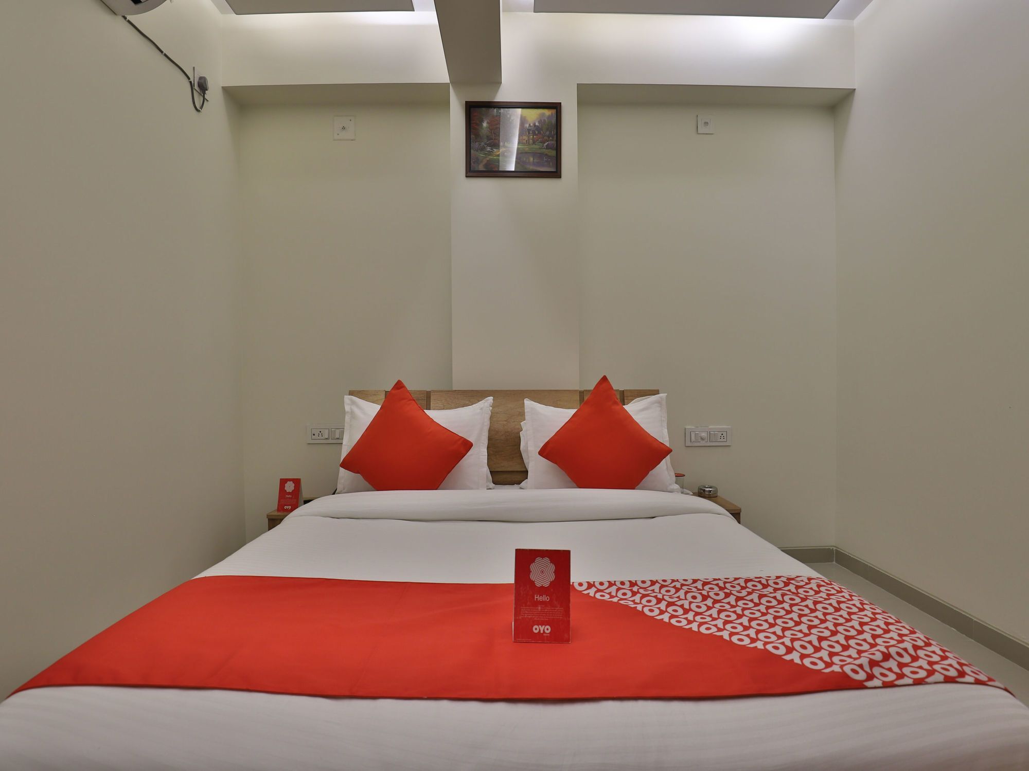 גנדהינאגר Collection O 12462 Hotel Shiv Inn מראה חיצוני תמונה